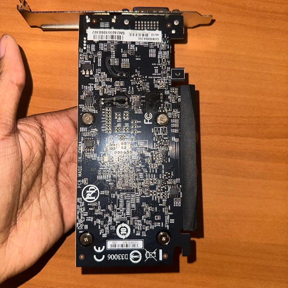 GigaByte Graphic Card - Picture 2 of 4